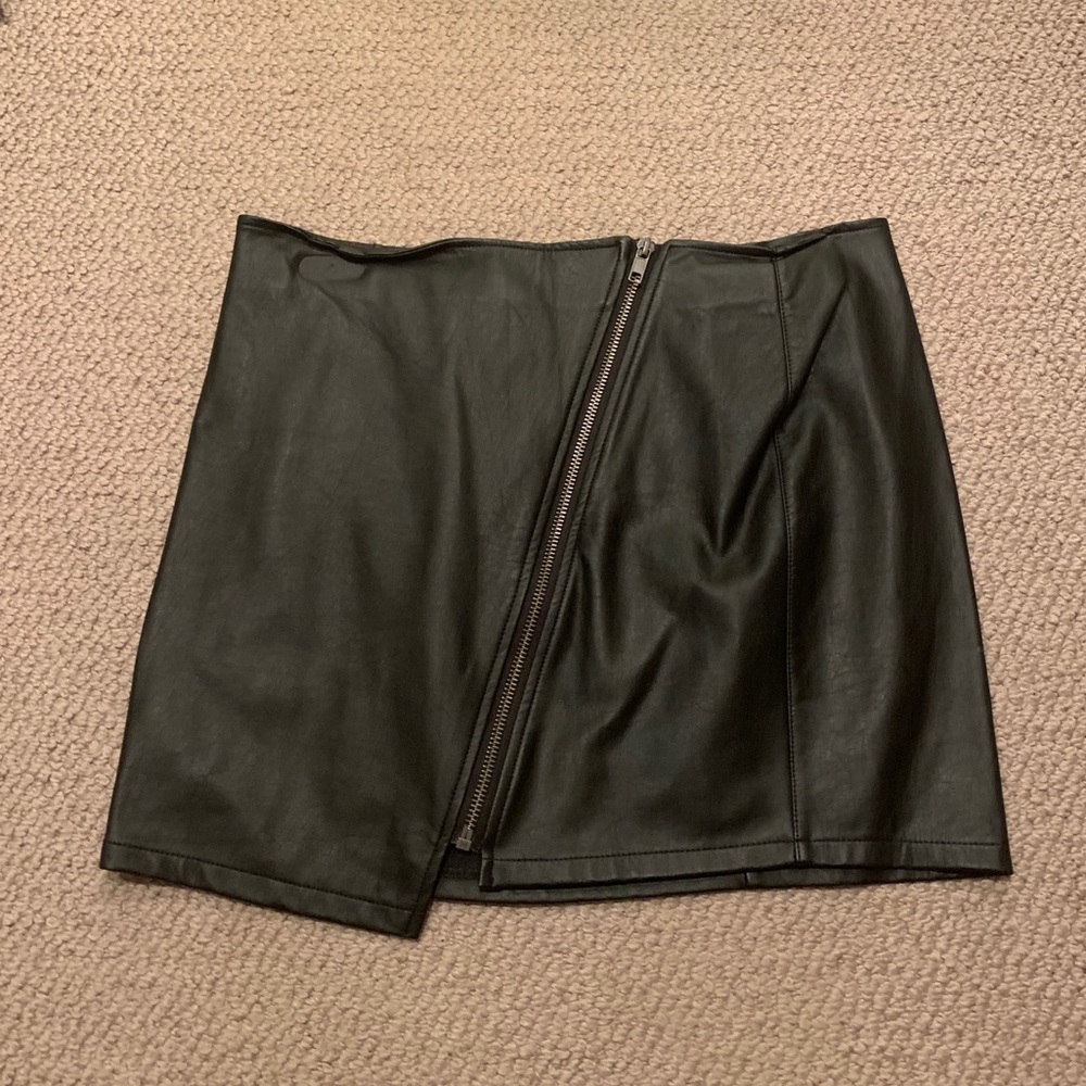 Leather skirt